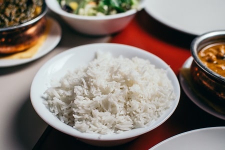 Can Cockatiels Eat Rice? (What Type of Rice?) - AnimalFate