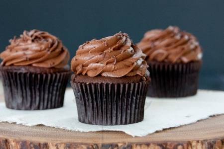 chocolate cupcakes